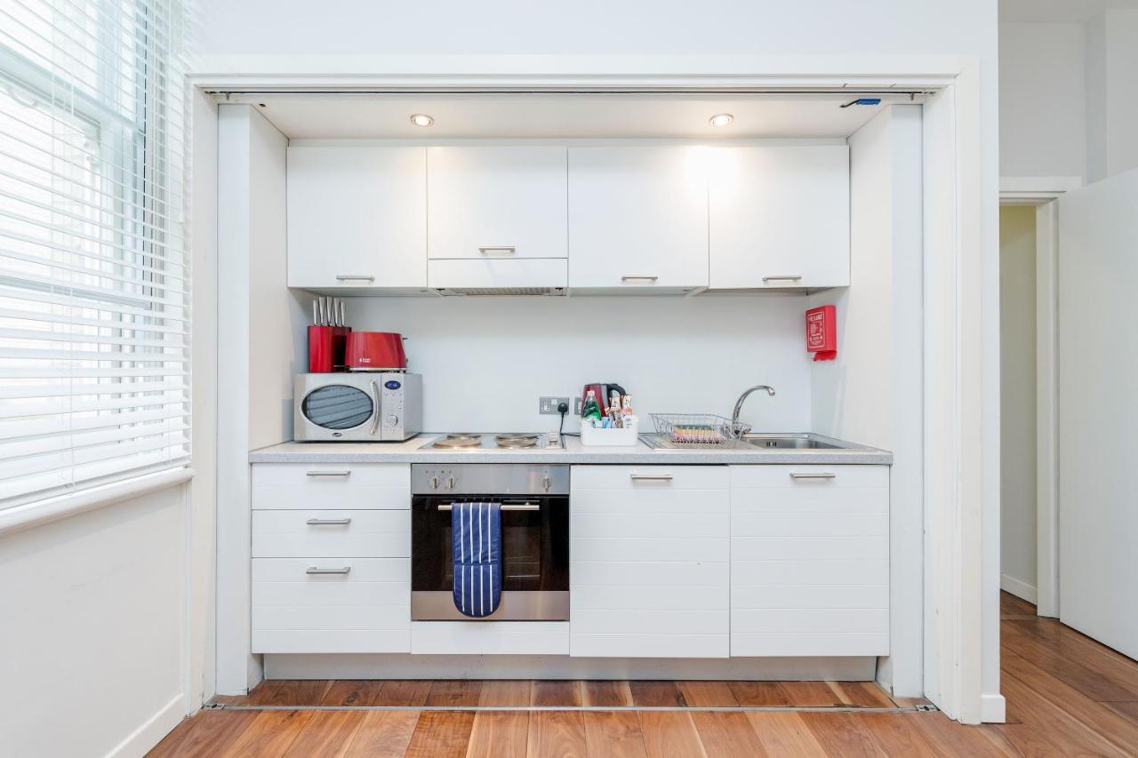 Roomspace Serviced Apartments - Sterling House Londres Exterior foto